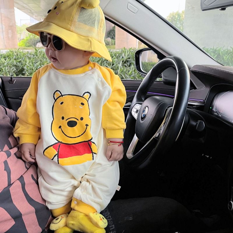 Macacão de Bebê Ursinho Pooh Bambino