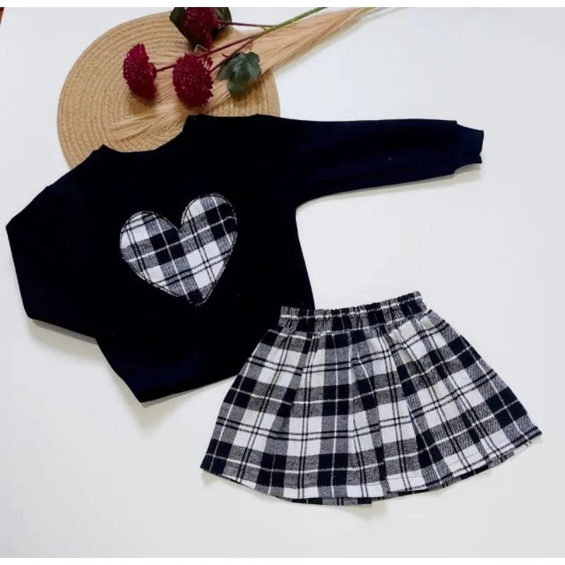 Conjunto Infantil Coraçãozinho Xadrez